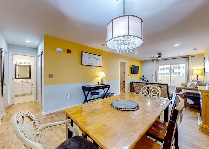 The Palms --- 36507 Palm Dr #2102