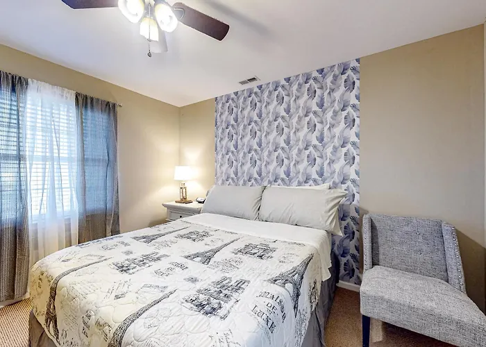 The Palms --- 36507 Palm Dr #2102